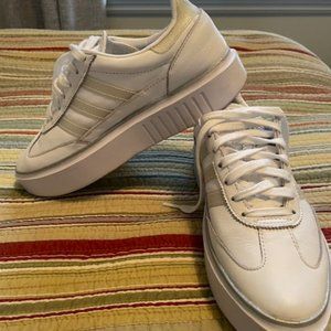 ADIDAS Originals Sleek Super 72 sneakers in white leather. Size women US 8